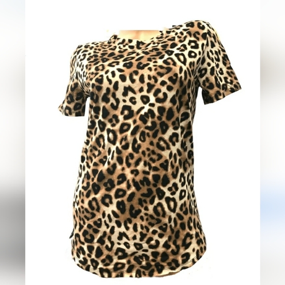 PINK Victoria's Secret Tops - PINK VS LEOPARD PRINT T Shirt NWOT SIZE SMALL